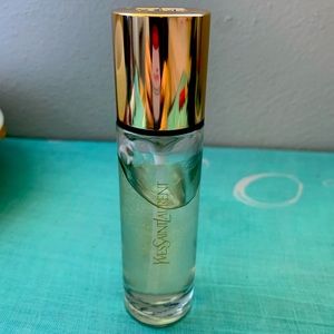 YSL touche Eclat blur primer